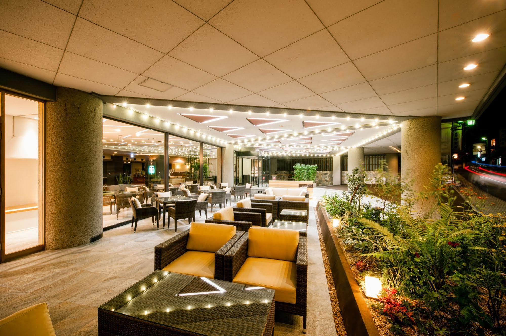 Chaharu Hotel Мацуяма Екстериор снимка